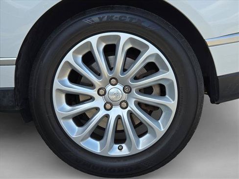 Used 2016 Land Rover Range Rover AWD/4WD image 26