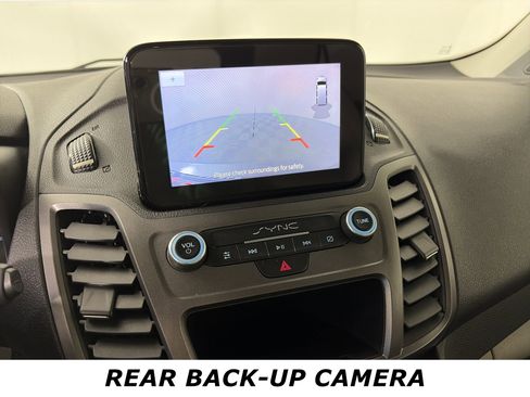 Used 2020 Ford Transit Connect XLT image 5