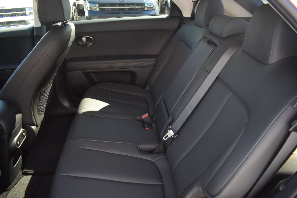 New 2026 Hyundai Ioniq 5 SEL RWD image 16