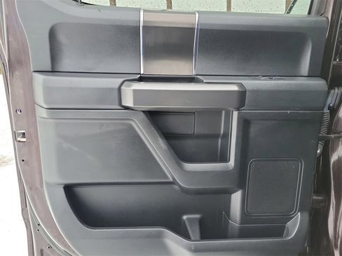 Used 2019 Ford F150 XLT w/ Equipment Group 302A Luxury image 10