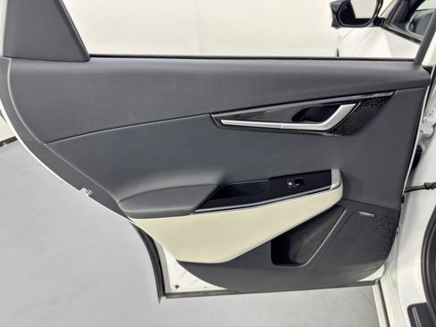 Used 2024 Kia EV6 GT-Line image 41