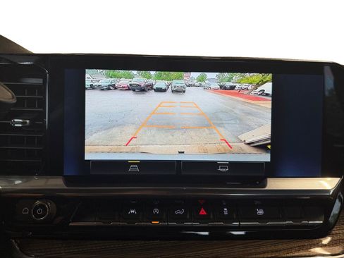 Used 2023 Chevrolet Silverado 1500 RST AWD/4WD image 17