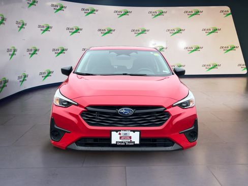 Certified 2025 Subaru Impreza 2.0i image 2