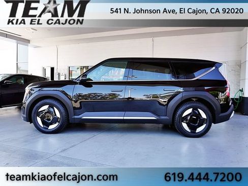 Certified 2024 Kia EV9 Light Long Range RWD image 6