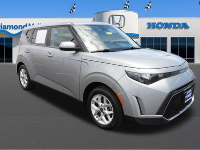 Used 2023 Kia Soul LX w/ Option Group 015