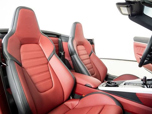 Certified 2025 Porsche 911 Carrera 4 GTS AWD/4WD image 21