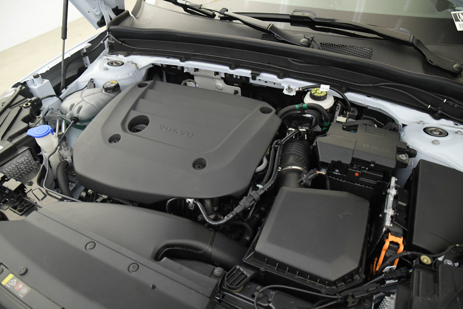 Used 2026 Volvo XC40 B5 Plus w/ Protection Package Premier AWD/4WD image 25