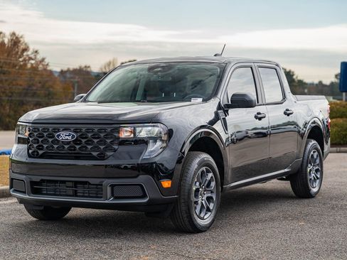 New 2026 Ford Maverick XLT image 2