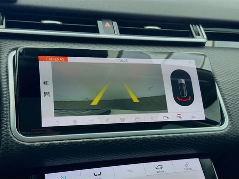 Used 2018 Land Rover Range Rover Velar S AWD/4WD image 10