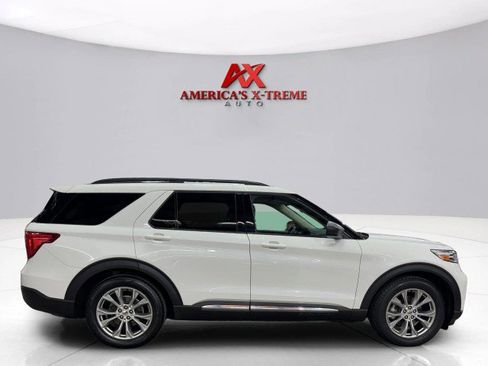 Used 2020 Ford Explorer XLT w/ Equipment Group 202A image 7