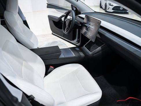 Used 2026 Tesla Model Y 2WD image 14