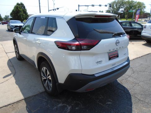 Used 2023 Nissan Rogue SV FWD image 4