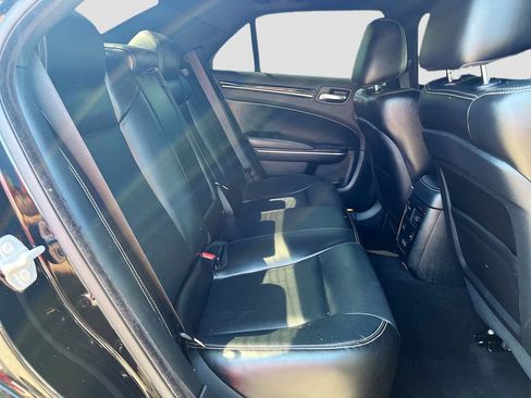 Used 2023 Chrysler 300 S w/ Comfort Group RWD image 28