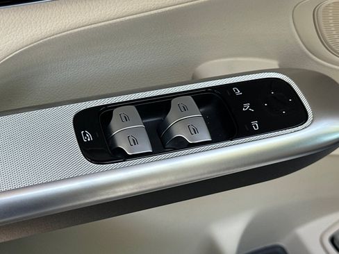 Certified 2025 Mercedes-Benz GLC 350e 4MATIC image 13