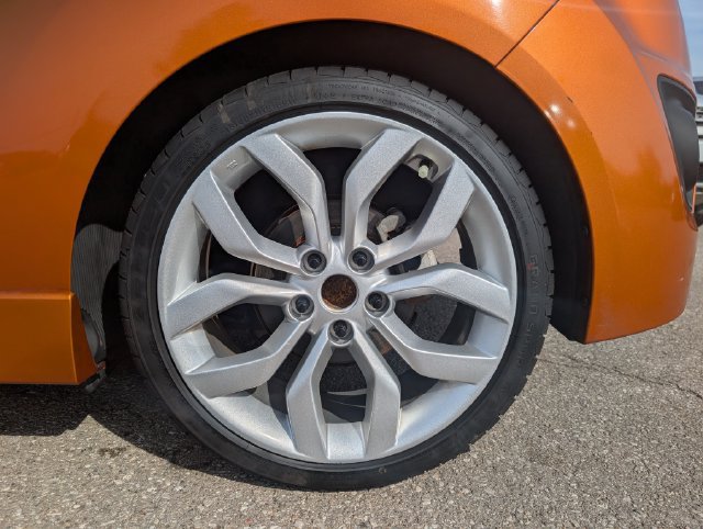 Used 2014 Hyundai Veloster Turbo FWD image 24