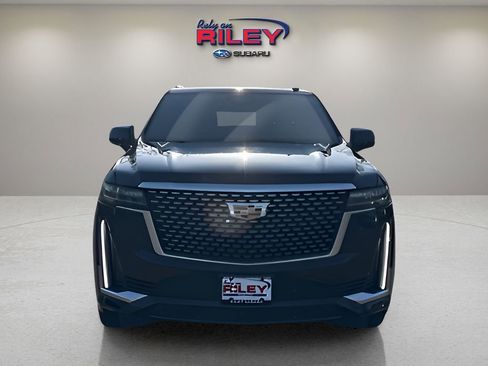 Used 2023 Cadillac Escalade ESV Premium Luxury image 8