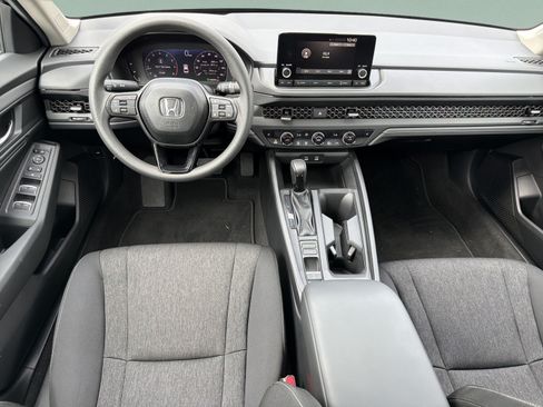 Certified 2025 Honda Accord SE image 8