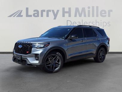 Used 2025 Ford Explorer ST