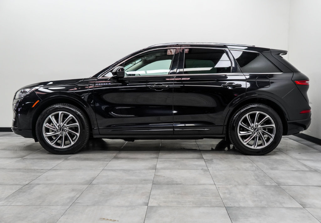Used 2023 Lincoln Corsair Grand Touring AWD/4WD image 9