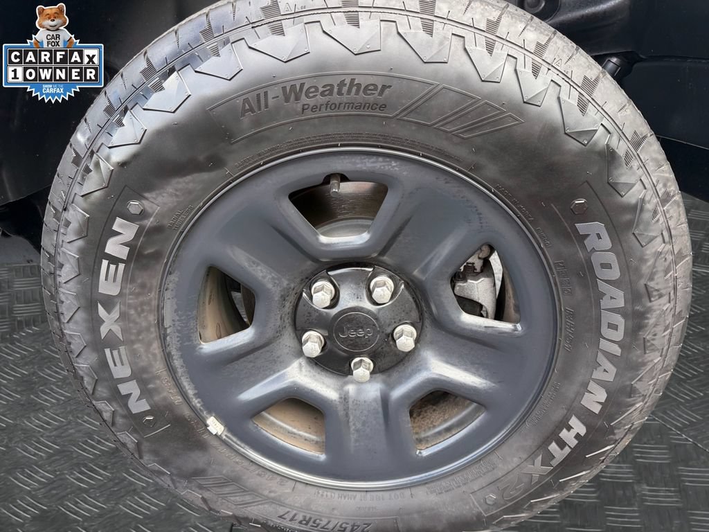 Used 2024 Jeep Wrangler Sport AWD/4WD image 23