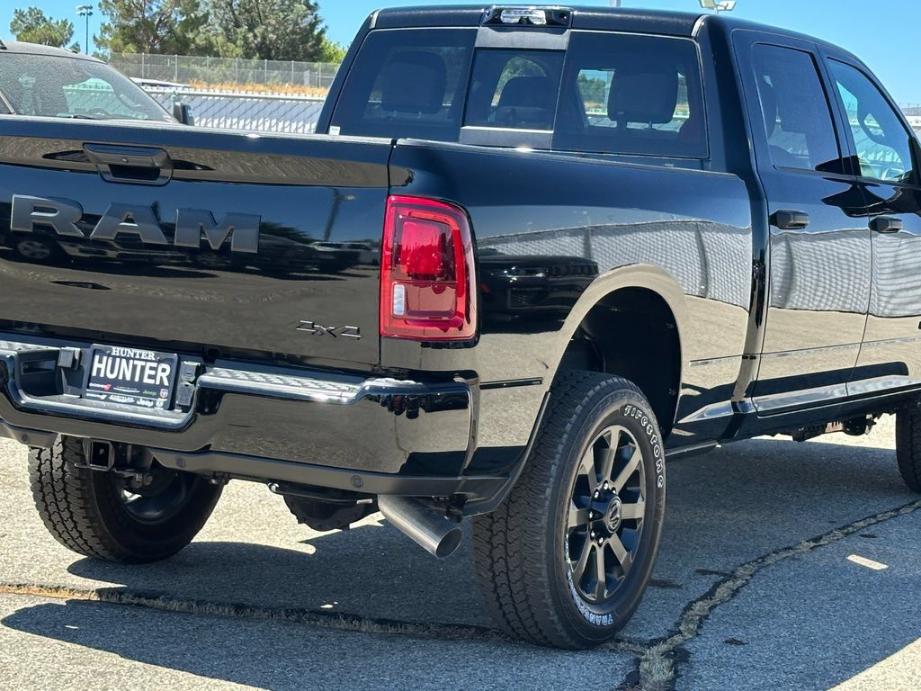 New 2026 RAM 2500 Big Horn AWD/4WD image 8