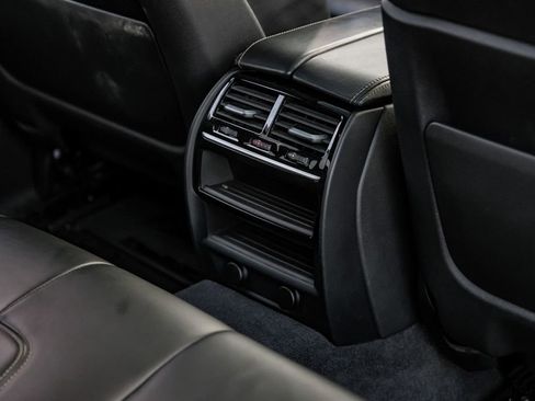 Used 2018 BMW 540i xDrive w/ M Sport Package image 46