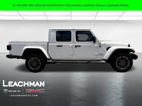 Used 2021 Jeep Gladiator Overland w/ Popular Equipment Package AWD/4WD image 2