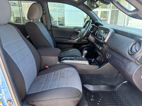 Used 2019 Toyota Tacoma TRD Off-Road RWD image 22