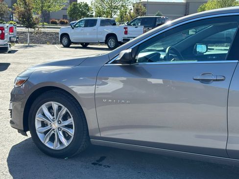 Used 2025 Chevrolet Malibu LT FWD image 6