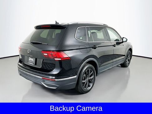 Used 2024 Volkswagen Tiguan SE image 8