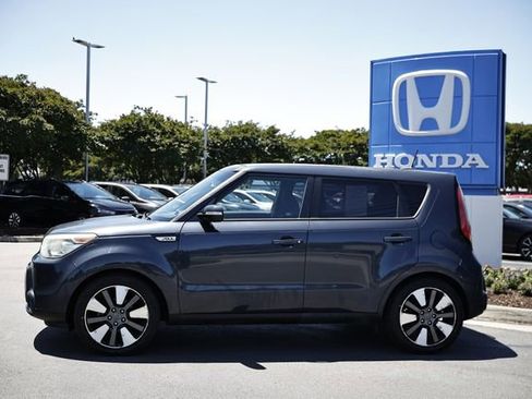 Used 2014 Kia Soul ! w/ Sun & Sound Package FWD image 4