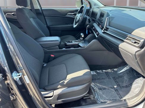 Used 2024 Kia Sportage LX image 15