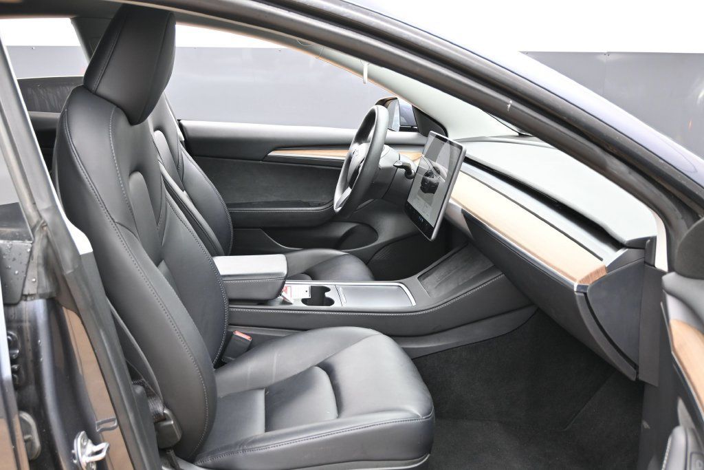 Used 2023 Tesla Model 3 Standard Range RWD image 37