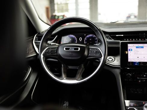 Used 2021 Jeep Grand Cherokee L Limited image 12