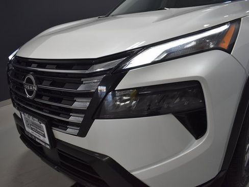 Certified 2025 Nissan Rogue S image 11