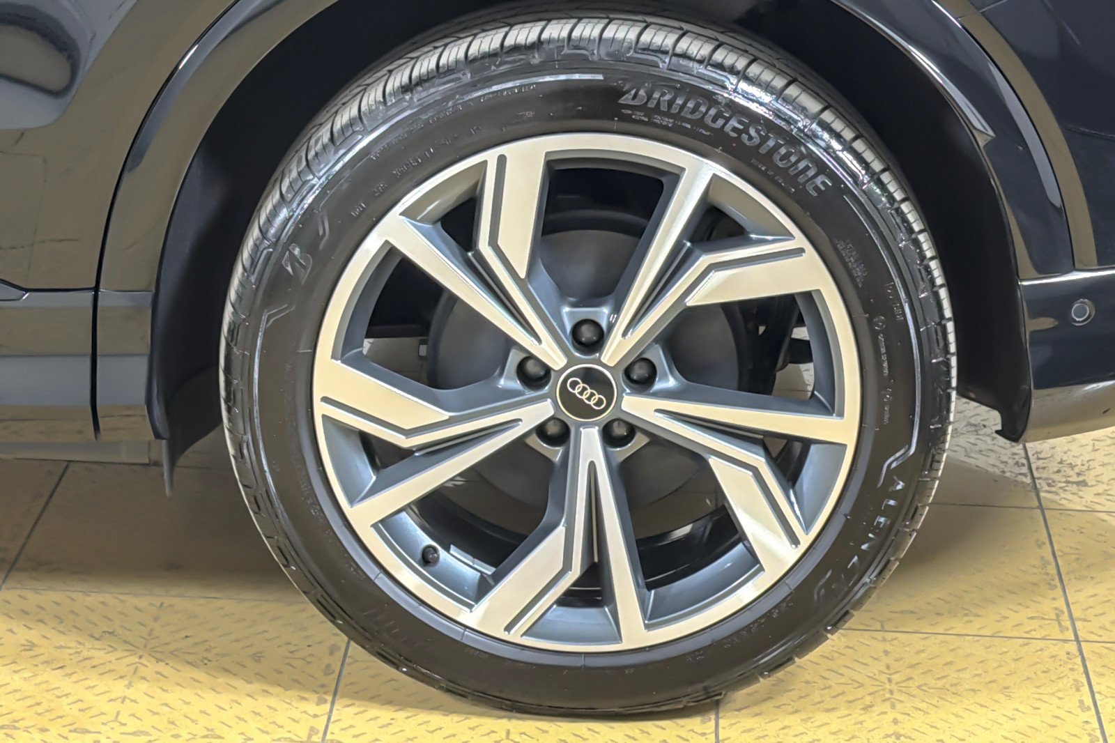 Certified 2024 Audi Q4 e-tron Premium Plus AWD/4WD image 26