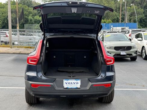 Used 2022 Volvo XC40 P8 Recharge Plus AWD/4WD image 5