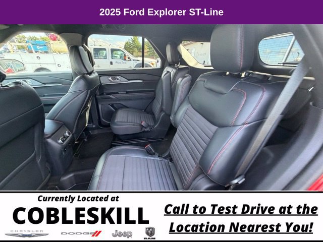 Used 2025 Ford Explorer ST-Line AWD/4WD image 13