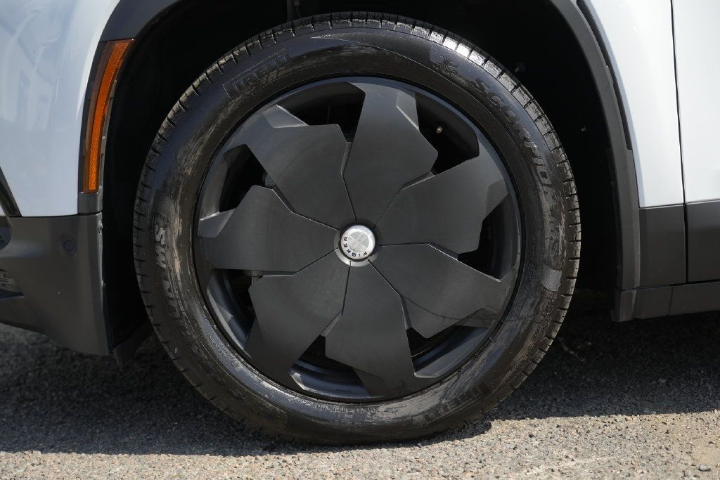 Used 2023 Fisker Ocean Ultra AWD/4WD image 12