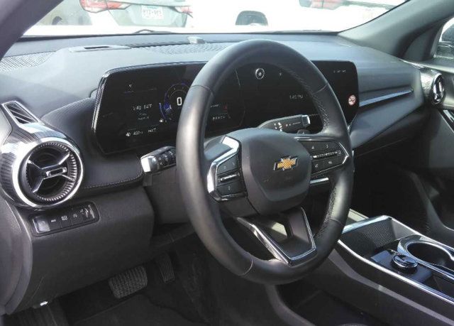 Used 2026 Chevrolet Equinox LT FWD image 13