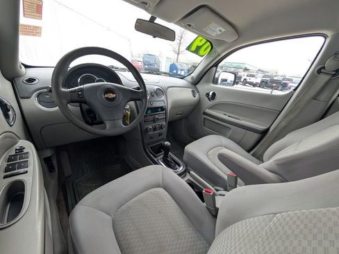 Used 2009 Chevrolet HHR LT FWD image 5