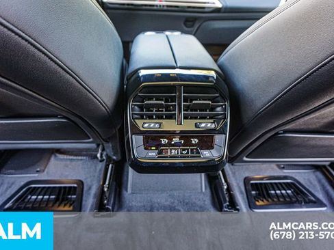 Used 2022 BMW iX xDrive50 w/ Dynamic Handling Package image 31