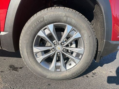 New 2026 Chevrolet Equinox LT image 9