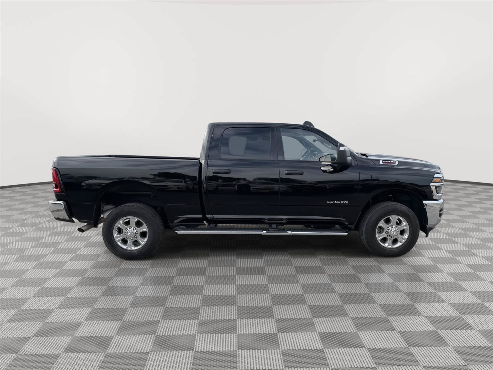 Used 2026 RAM 2500 Big Horn AWD/4WD image 7