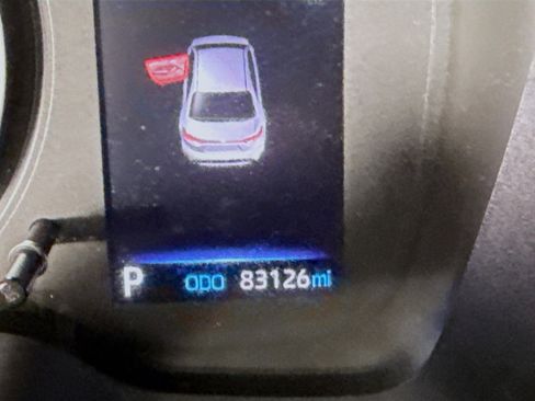 Used 2021 Toyota Corolla L FWD image 16