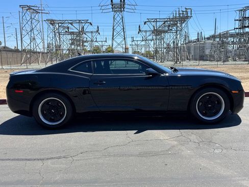 Used 2013 Chevrolet Camaro LS RWD image 8