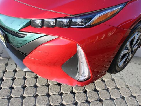 Used 2018 Toyota Prius Prime Plus image 10