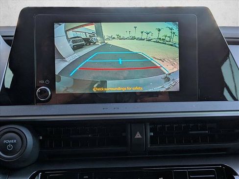 Used 2024 Toyota Prius LE image 13