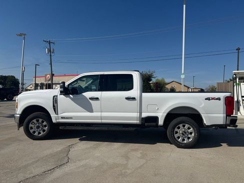 Certified 2024 Ford F250 XLT AWD/4WD image 7