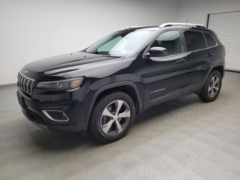 Used 2019 Jeep Cherokee Limited AWD/4WD image 2